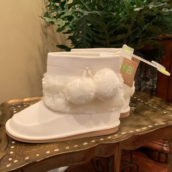 NWT White Boots - Picture 3 of 5